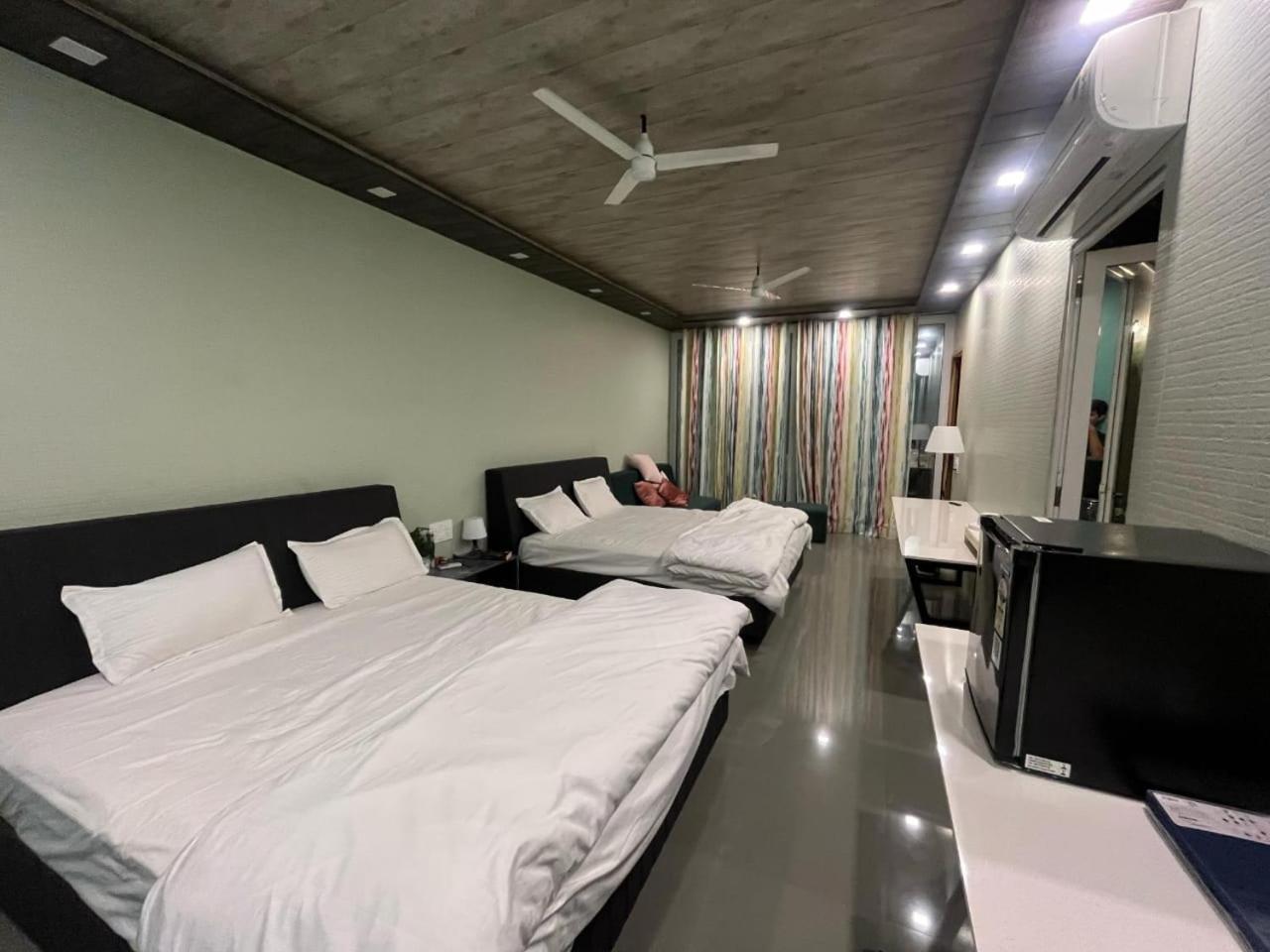 Nature'S Cove Resort 알리바그 외부 사진