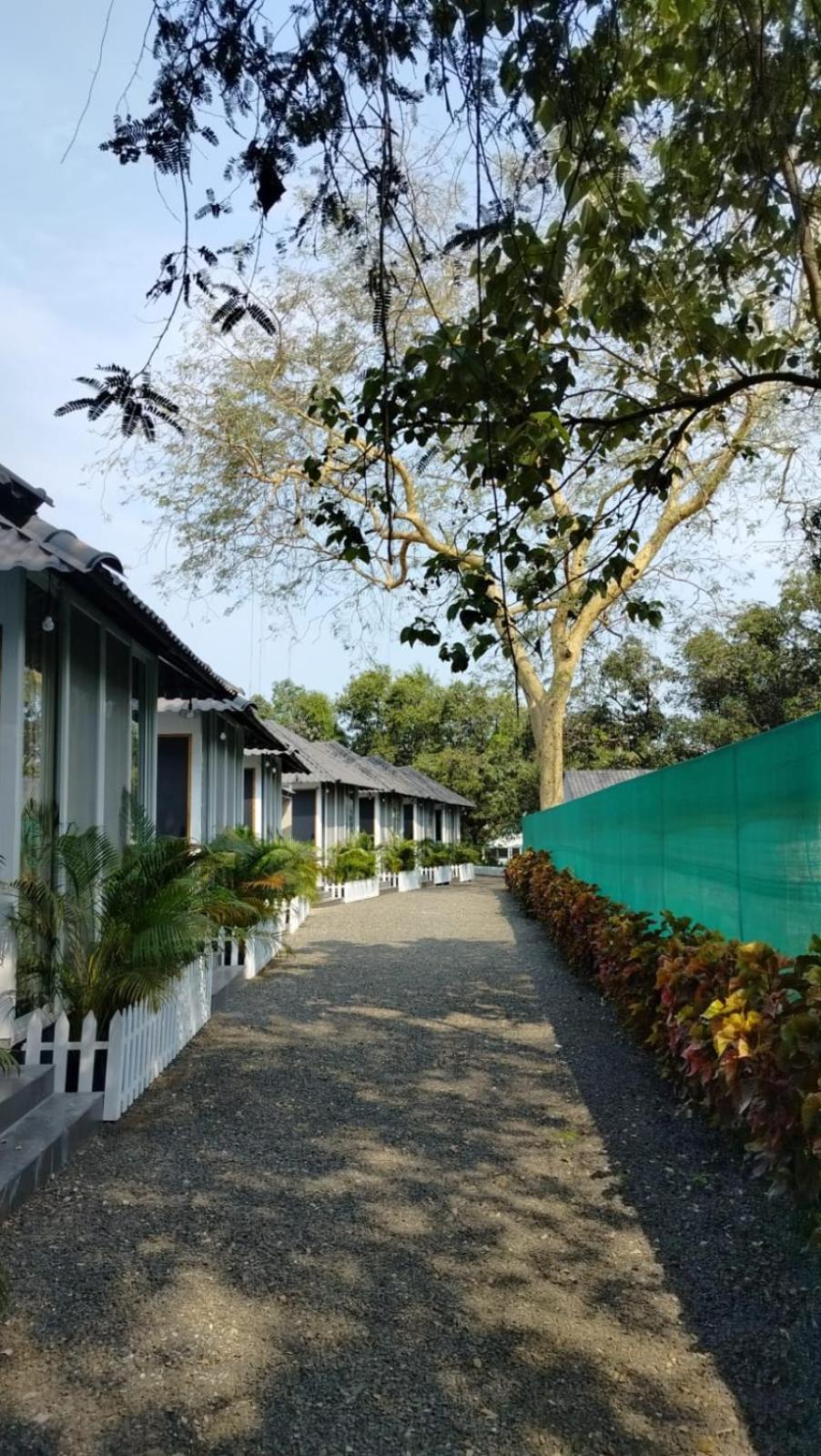 Nature'S Cove Resort 알리바그 외부 사진